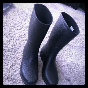 Ugg rain boots